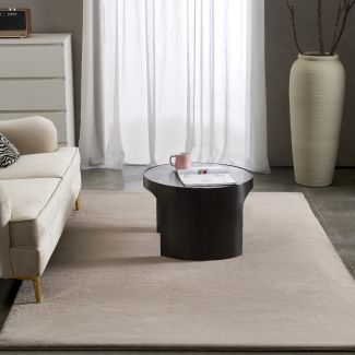 Dette produkt hedder Rabbit Eco, fremstillet af Polyester materiale med en smuk Taupe farve - SE Mattor