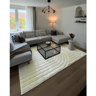 Dette produkt hedder Steam Heat, fremstillet af Polyester materiale med en smuk Offwhite farve - SE Mattor